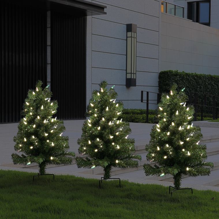 Mr. Christmas Decoration Alexa Enabled Pathway Christmas Trees-RGB Bulbs 0J026262